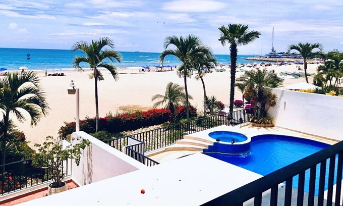 Salinas Apartamento | Beach Front