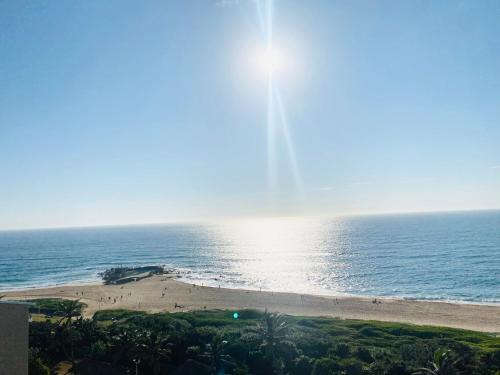 Kingsborough Apartamento | Beach Front Holiday Apartment, Stella Maris, Beach Road, Amanzimtoti
