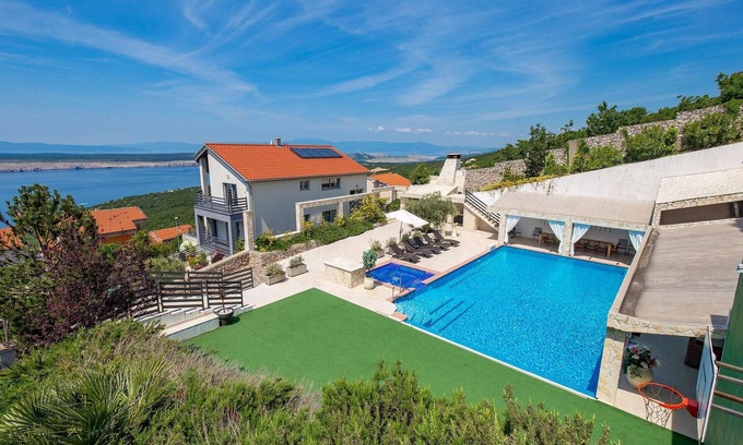 Klanfari Casa | Casa frente a la playa en Crikvenica