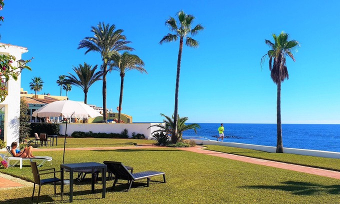 Sitio de Calahonda Casa | Casa frente a la playa - Vistas al mar - Dona Lola Beach Resort - Marbella - Mijas