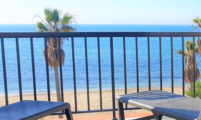 Sitio de Calahonda Apartamento | Casa de playa vista total al mar - Piscinas - Dona Lola Beach Resort - Marbella/CaladeMijas