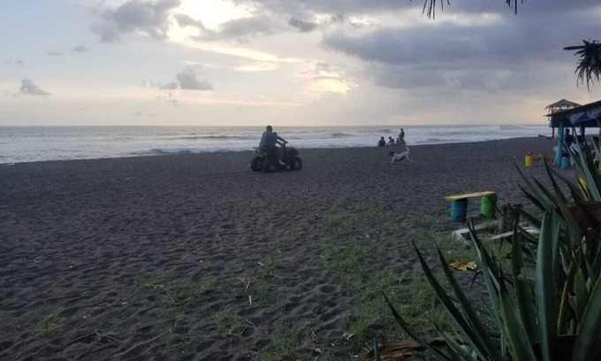 Acajutla Casa | Casa frente a la playa al lado del restaurante