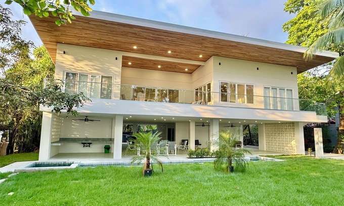Esterillos Oeste Casa | Beach Front Private Estate with Pool