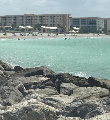 Venice Apartamento | Beach Front San Marco 2 bedroom condo Venice Florida