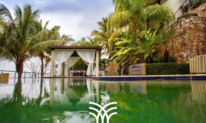 Boca de Tomatlán Villa | Villa de lujo frente a la playa que ofrece impresionantes vistas del océano, la playa y el bosque