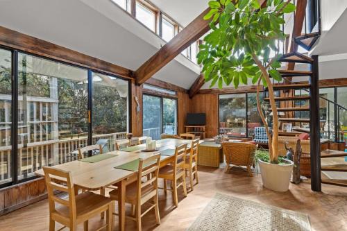 Pine Knoll Shores Casa | Beach Grove home