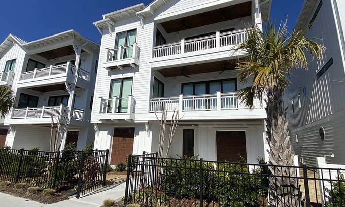 Wrightsville Beach Apartamento | Beach Happy by Sea Scape Properties