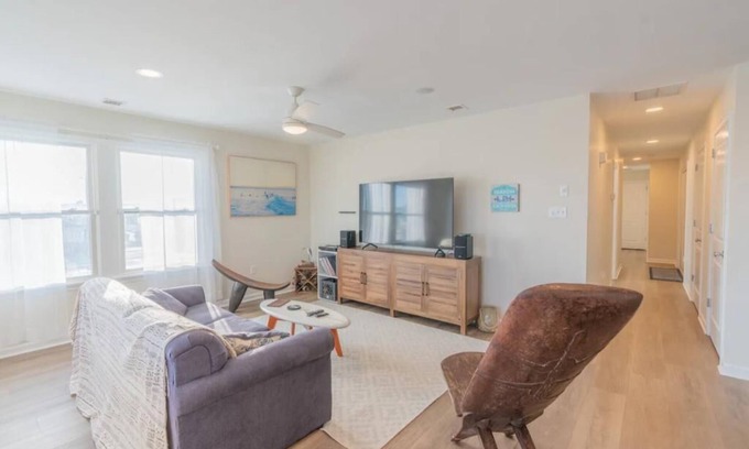 Beach Haven Condominio | Beach Haven Escape | LBI Condo 2 Blocks to Beach
