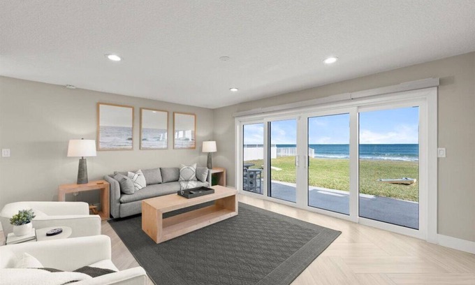 Sea Dunes Apartamento | Beach Haven Updated Steps to Beach w/ Stunning Ocean Views