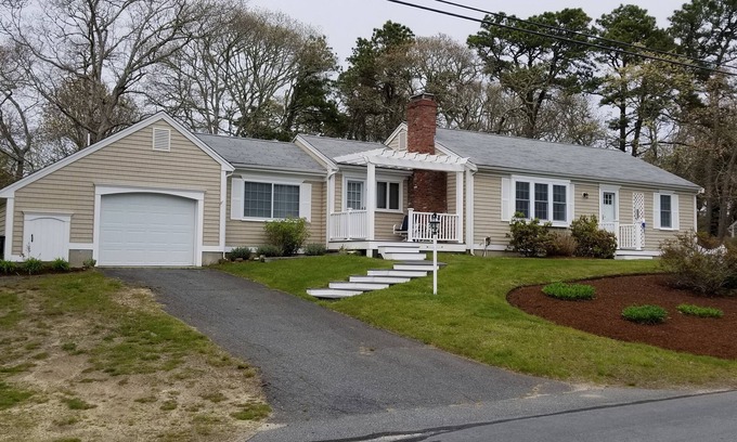 East Harwich Casa | Playa Heather- Relax, Renovar y Disfrute! Adj al carril bici, 1 milla de la playa
