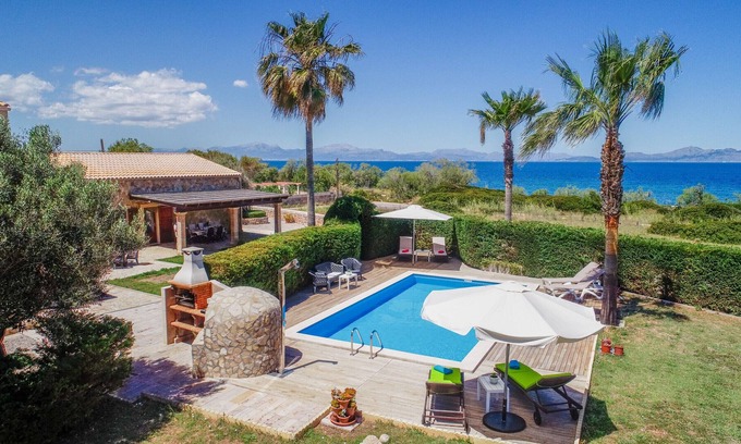 Arta Cabaña | Casa enfrente del mar para 6 con piscina, playa a 50m,Colonia Sant Pere,Mallorca
