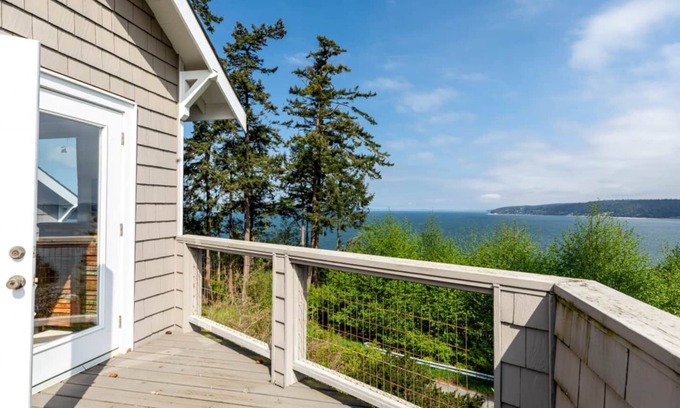 Langley Casa | Beach House at Whidbey Shores