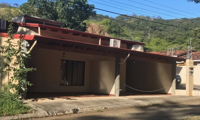 Coco Casa | Casa de playa ubicada en la bonita zona turística. Fácil acceso a muchas playas