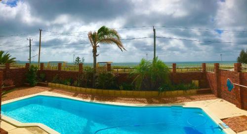 Beresford Casa | Beach House Opposite Ocean 4 Bed 2 Bathroom with pool
