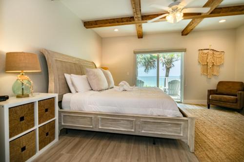 Bradenton Beach Casa | Beach House Resort 10