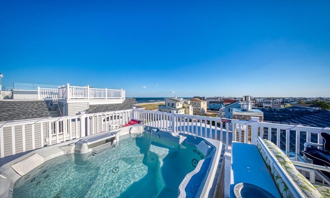 North Beach Haven Casa | Beach House Retreats on LBI 8- Just Steps to Beach - Gourmet Kitchen & Rooftop HotTub