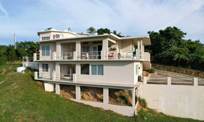 Puerto Diablo Casa | Beach House Steps to the Beach