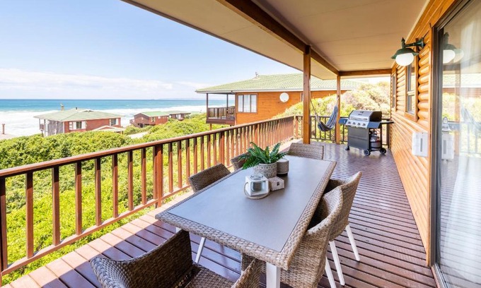 Bothastrand Casa | Beach House - Stunning Sea Views - Beach 3 min Walk