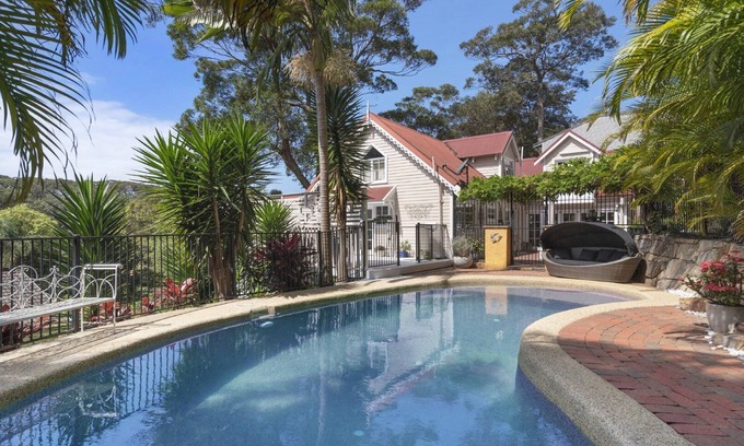 Copacabana Casa | Beach House with Pool at Copacabana