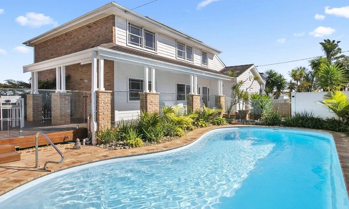 Copacabana Casa | Beach House with Pool at Copacabana