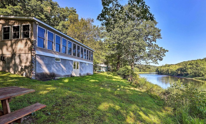 Beach Lake Cabina | ¡NUEVO! Beach Lake Cabin en Delaware River w / Sunroom!