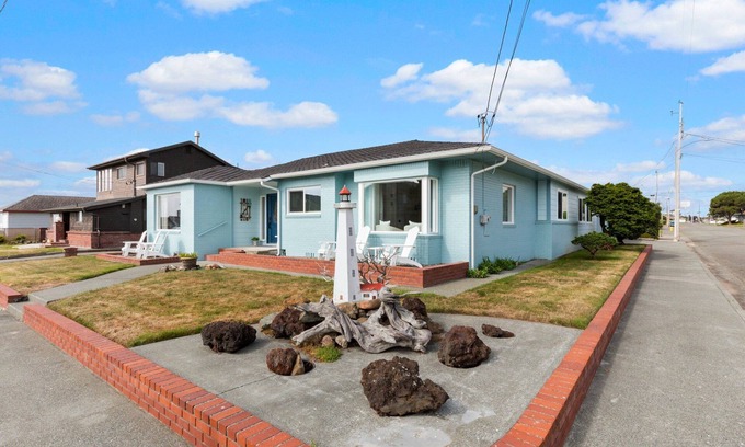 Crescent City Casa | *Beach * Lighthouse *Sunset Walks *Redwoods