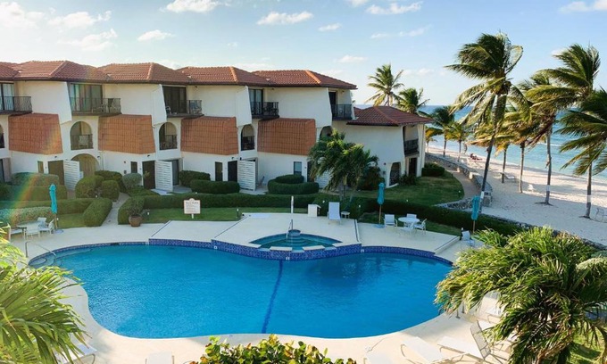 West Bay Apartamento | Beach Living at Villas Pappagallo BLEV