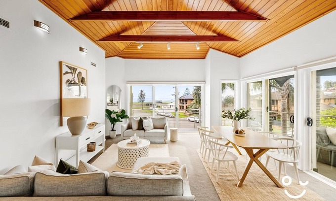 Thirroul Casa | Beach Lovers Delight @ Thirroul Beach