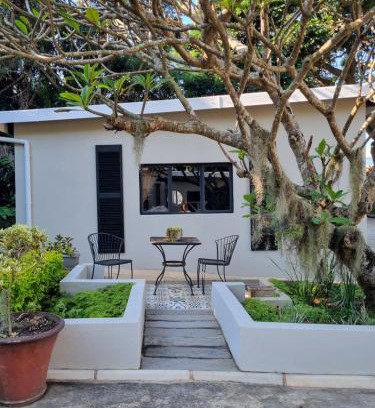 Umtentweni Casa | Beach Nest Unit - Ebbtide
