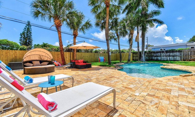 Island Estates Casa | ★Beach Oasis | Tiki Cabana | Heated Pool | Cozy