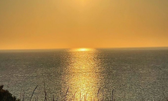 Plymouth Casa | 😎BEACH 🏖PARADISE 😎 2 minute walk to Private Pet Friendly Beach. Leashes require