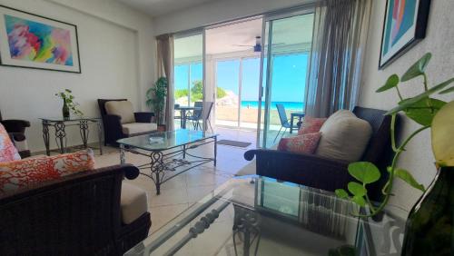 Punta Cancún Apartamento | Beach Patio Paradise