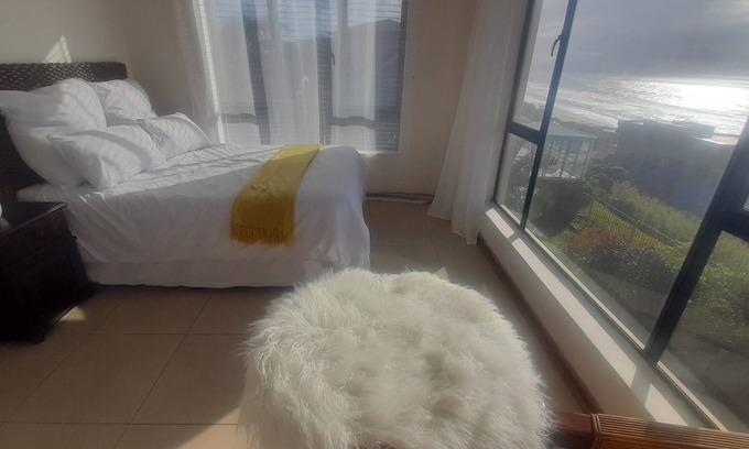 Amanzimtoti Apartamento | beach penthouse