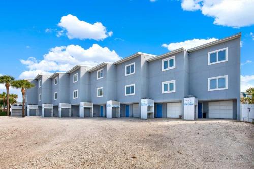Tybee Island Casa | Beach Point Villas Unit E