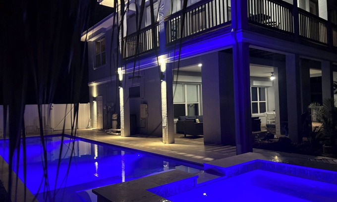 Marineland Acres Casa | Beach / Pool / Hot tub / Game Room / Firepit/ Sleeps 10