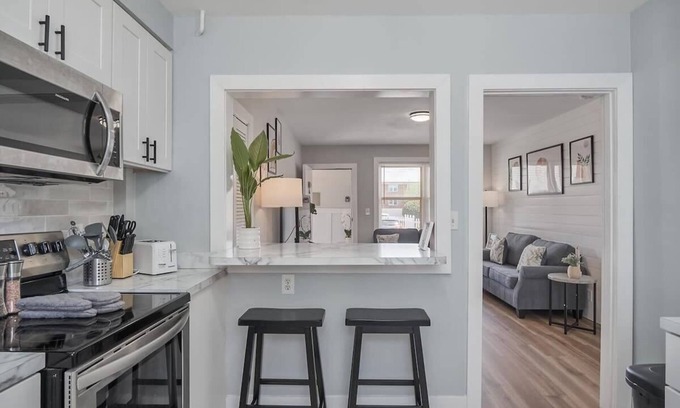 Cottage Line Apartamento | *Beach/Pool* Sun Bum Suite @ Salt & Sea