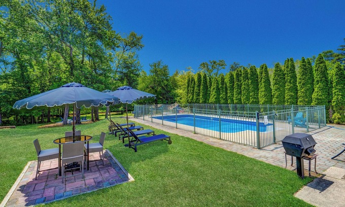 Spring Lake Heights Casa | Beach “Retreat” In-ground Pool, Fabulous Backyard, Bike to Beach
