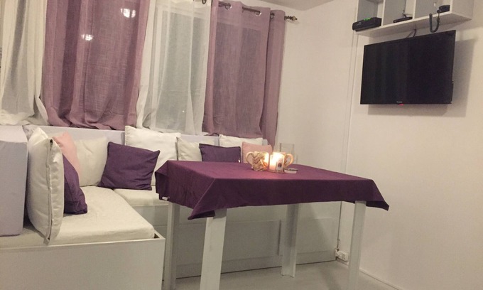 La Chumicosa Apartamento | Beach Side Petite Apartment, un lugar para configurar su reloj en BEACH Time.