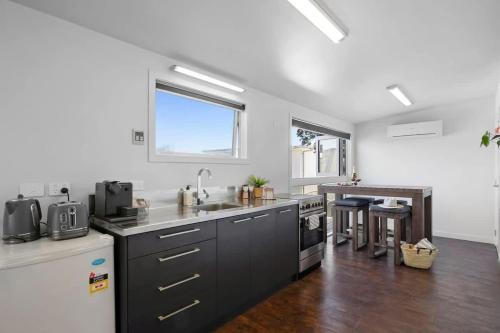 Fitzroy Apartamento | Beach Studio - coastal escape near Fitzroy Beach