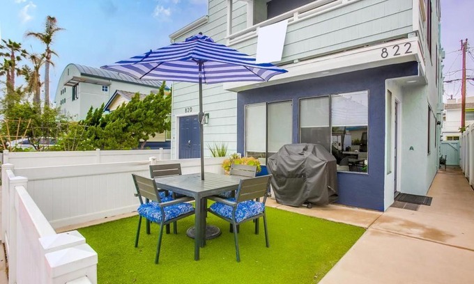 Mission Beach Casa | Beach Style 2