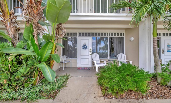 Ruskin Apartamento | Beach Suite Pool Hot Tub Gym Game Room Tennis