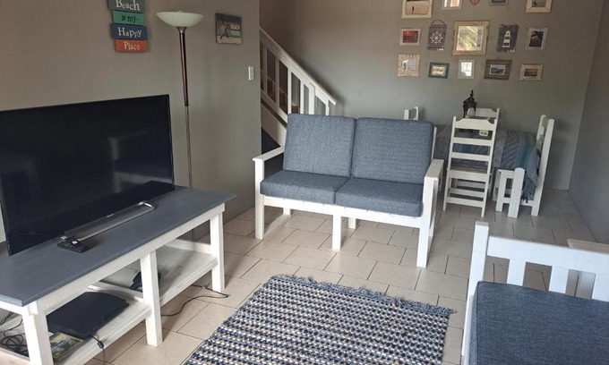 Wavecrest Apartamento | Beach Vibes!