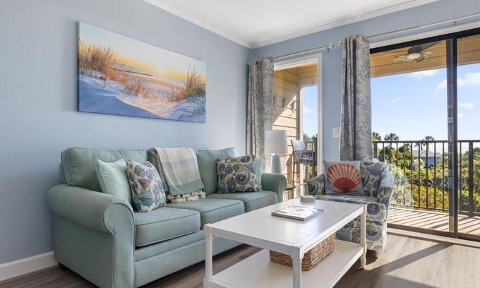 Folly Field Apartamento | Beach view Balcony Huge Pool Cozy Villa