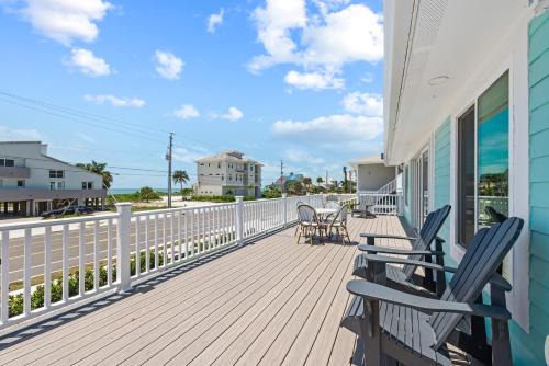 Laguna Shores Apartamento | Beach view Pool Home
