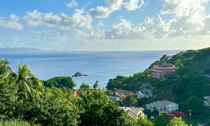 Kingstown Casa | Beach Views-Sion Hill Bay