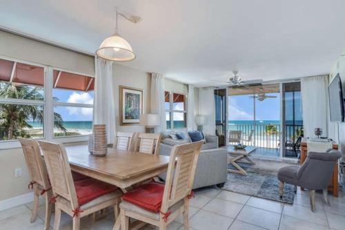 Fort Myers Beach Apartamento | Beach Villas # 201 - BOGO24 condo