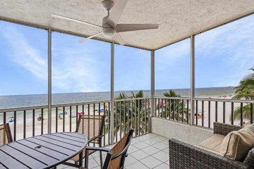 Fort Myers Beach Apartamento | Beach Villas # 306 condo