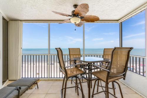 Fort Myers Beach Apartamento | Beach Villas # 505 - BOGO24 condo