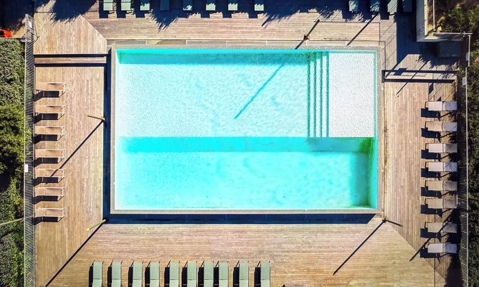 Santa Giulia Casa | 2 PISCINAS / 20X10M y piscina cubierta climatizada en redil