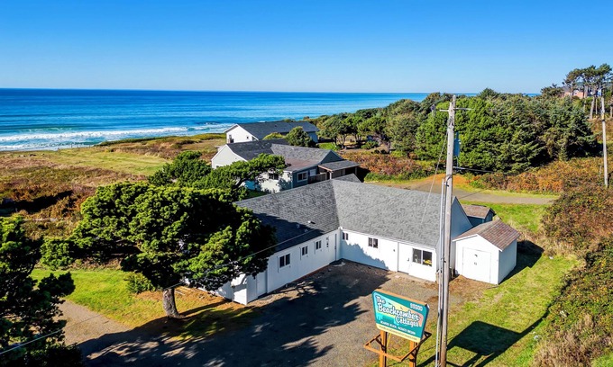 Oregon Coast Cabaña | Beachcomber: Beachfront Escape Unit #6